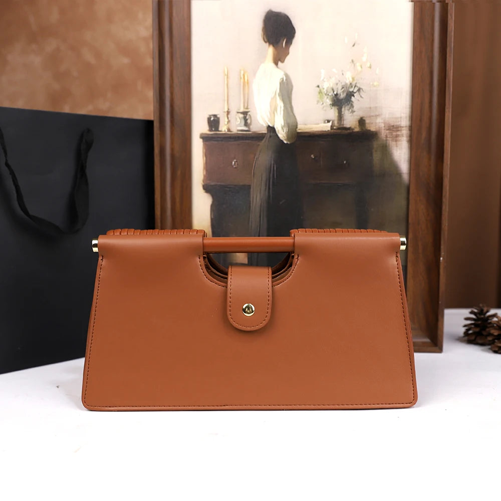 Bellora Clutch