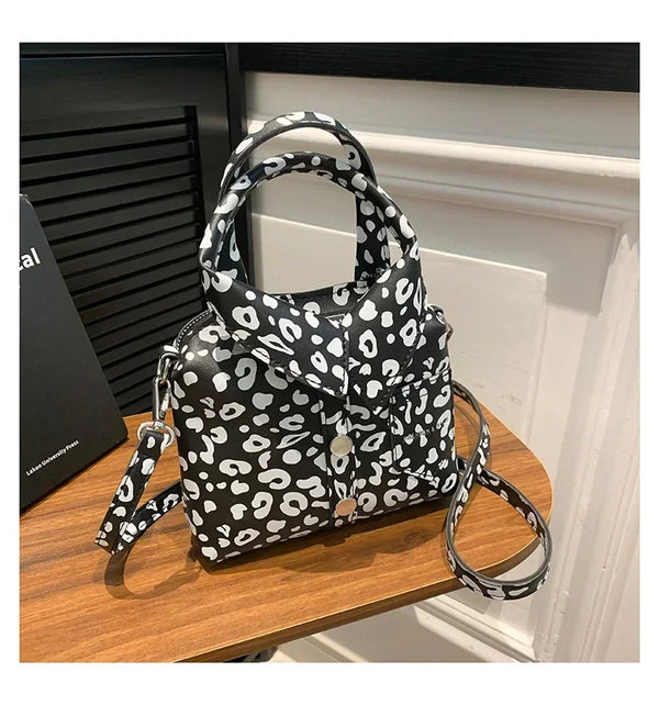 Collarina Tote animalier